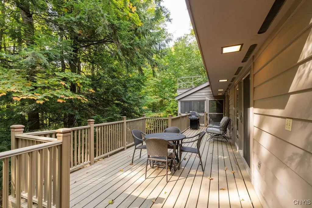 6964 Old Quarry Road, Dewitt, New York 13066, De Witt, New York 13066, 4 Bedrooms Bedrooms, 13 Rooms Rooms,4 BathroomsBathrooms,Residential,For Sale,6964 Old Quarry Road, Dewitt, New York 13066,0,S1641908