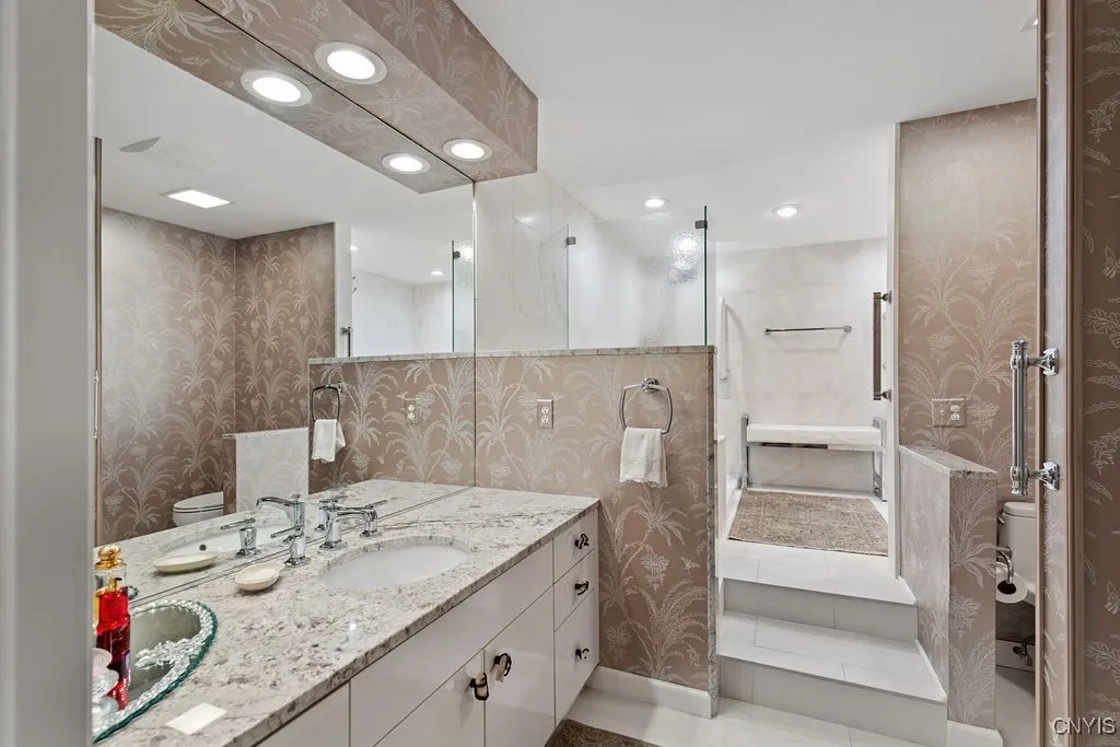 6964 Old Quarry Road, Dewitt, New York 13066, De Witt, New York 13066, 4 Bedrooms Bedrooms, 13 Rooms Rooms,4 BathroomsBathrooms,Residential,For Sale,6964 Old Quarry Road, Dewitt, New York 13066,0,S1641908