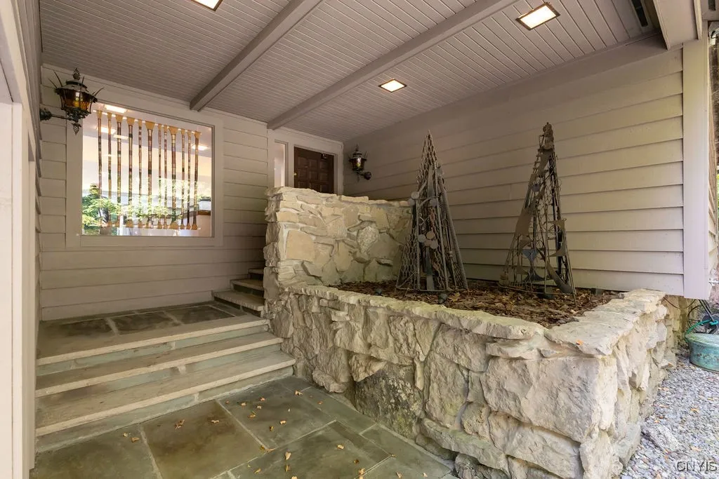 6964 Old Quarry Road, Dewitt, New York 13066, De Witt, New York 13066, 4 Bedrooms Bedrooms, 13 Rooms Rooms,4 BathroomsBathrooms,Residential,For Sale,6964 Old Quarry Road, Dewitt, New York 13066,0,S1641908