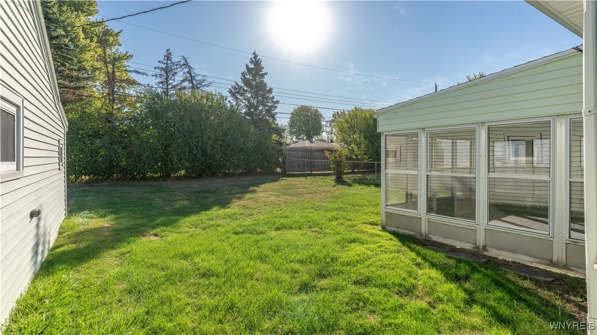 91 Meadow Lea Drive, Amherst, New York 14226, Amherst, New York 14226, 3 Bedrooms Bedrooms, 8 Rooms Rooms,1 BathroomBathrooms,Residential,For Sale,91 Meadow Lea Drive, Amherst, New York 14226,0,B1643427