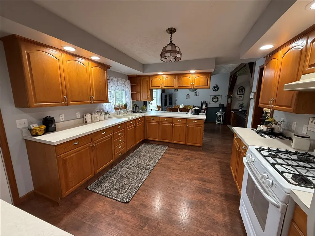 909 Main Street, Portage, New York 14846, Portage, New York 14846, 2 Bedrooms Bedrooms, 6 Rooms Rooms,1 BathroomBathrooms,Residential,For Sale,909 Main Street, Portage, New York 14846,0,R1642529