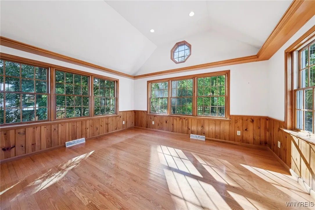 75 Brooklea Dr, Aurora, New York 14052, Aurora, New York 14052, 4 Bedrooms Bedrooms, 9 Rooms Rooms,2 BathroomsBathrooms,Residential,Closed,75 Brooklea Dr, Aurora, New York 14052,0,B1643130