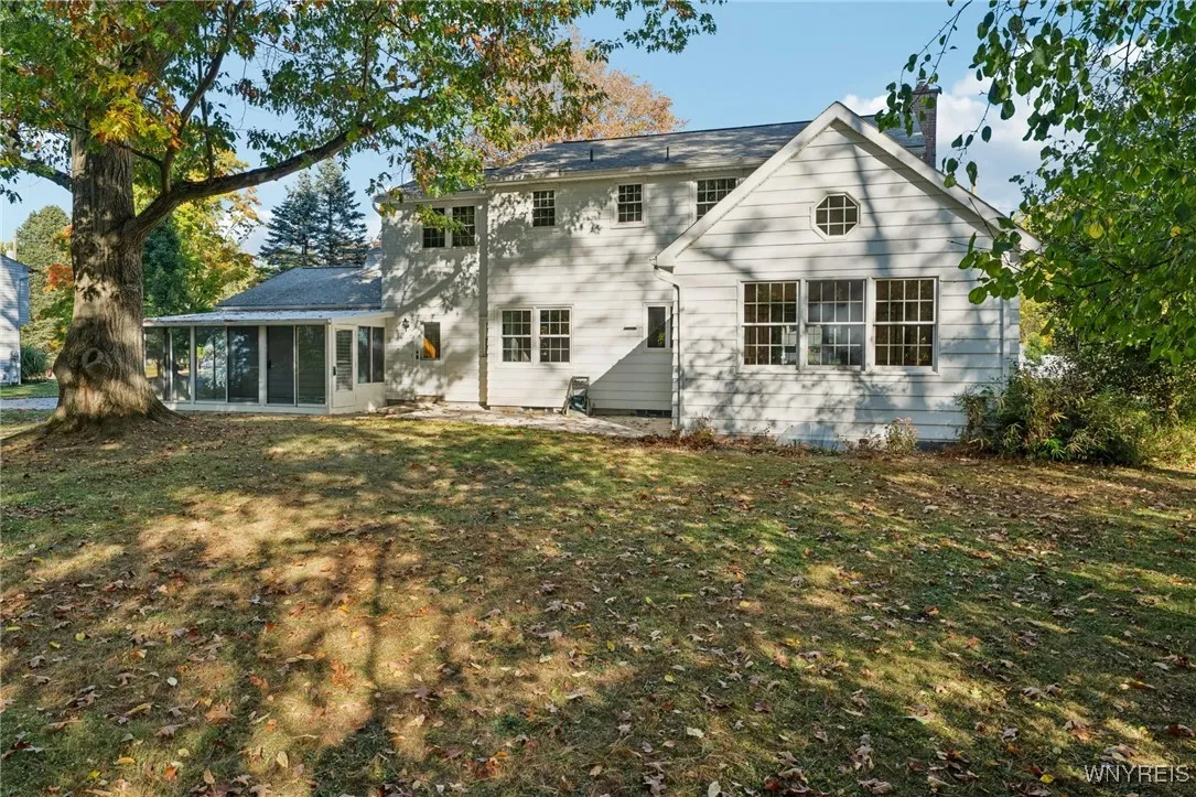 75 Brooklea Dr, Aurora, New York 14052, Aurora, New York 14052, 4 Bedrooms Bedrooms, 9 Rooms Rooms,2 BathroomsBathrooms,Residential,Closed,75 Brooklea Dr, Aurora, New York 14052,0,B1643130
