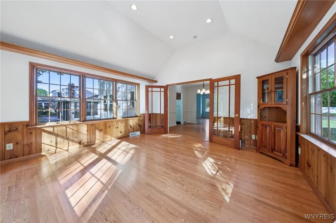 75 Brooklea Dr, Aurora, New York 14052, Aurora, New York 14052, 4 Bedrooms Bedrooms, 9 Rooms Rooms,2 BathroomsBathrooms,Residential,Closed,75 Brooklea Dr, Aurora, New York 14052,0,B1643130