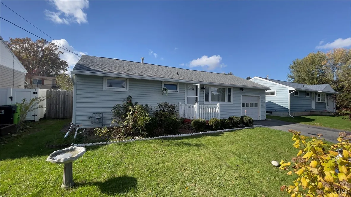 309 Swansea Avenue, Salina, New York 13206, Salina, New York 13206, 3 Bedrooms Bedrooms, 5 Rooms Rooms,1 BathroomBathrooms,Residential,For Sale,309 Swansea Avenue, Salina, New York 13206,0,S1642661