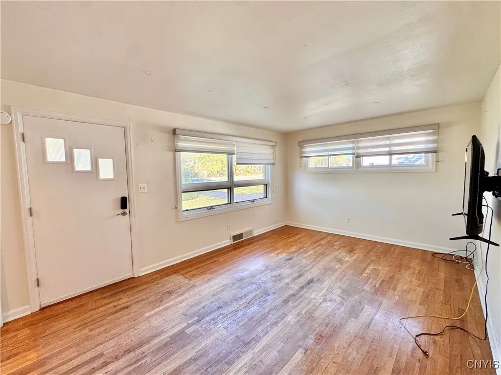 5800 South Street Road, Fleming, New York 13021, Fleming, New York 13021, 3 Bedrooms Bedrooms, 5 Rooms Rooms,2 BathroomsBathrooms,Residential,For Sale,5800 South Street Road, Fleming, New York 13021,0,S1643432