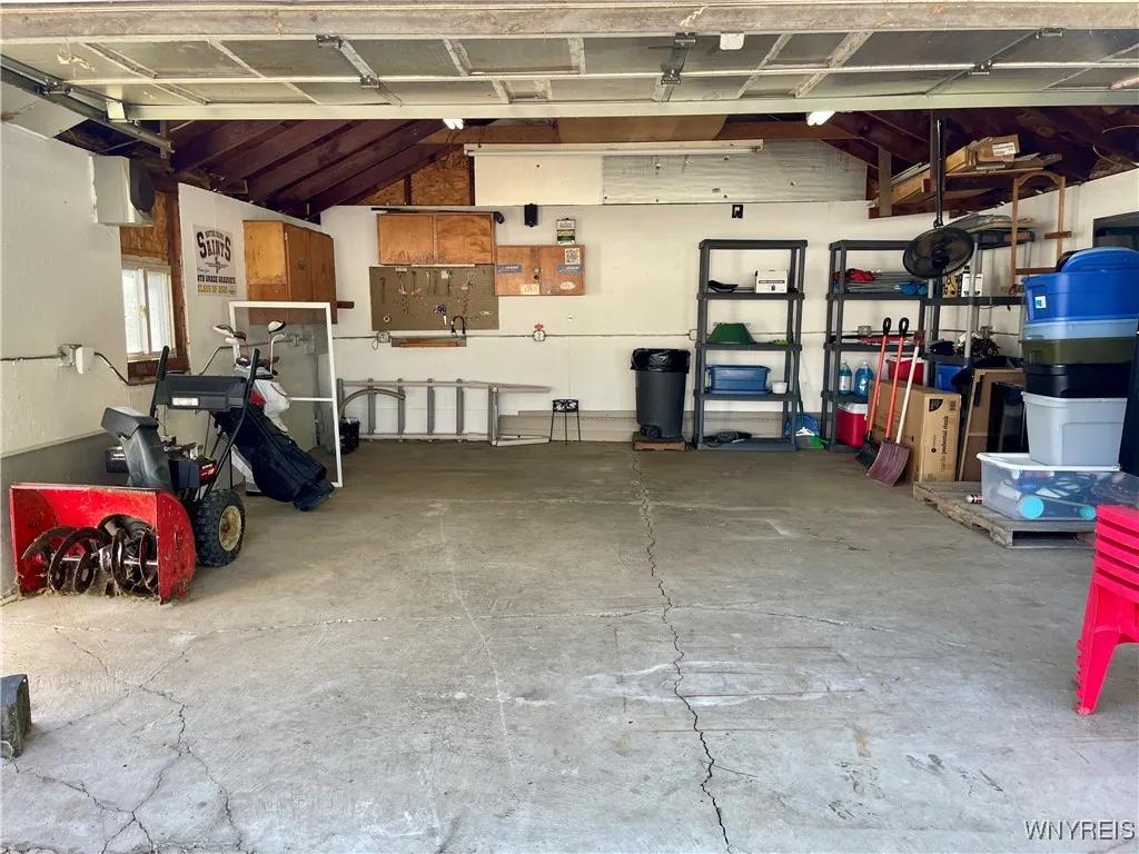 205 Covington Drive, West Seneca, New York 14220, West Seneca, New York 14220, 3 Bedrooms Bedrooms, 9 Rooms Rooms,1 BathroomBathrooms,Residential,For Sale,205 Covington Drive, West Seneca, New York 14220,0,B1642897