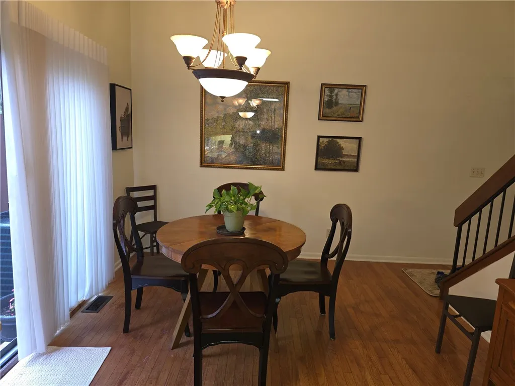 26 Treetop Drive, Perinton, New York 14450, Perinton, New York 14450, 2 Bedrooms Bedrooms, 5 Rooms Rooms,1 BathroomBathrooms,Residential Lease,For Rent,26 Treetop Drive, Perinton, New York 14450,0,R1641927