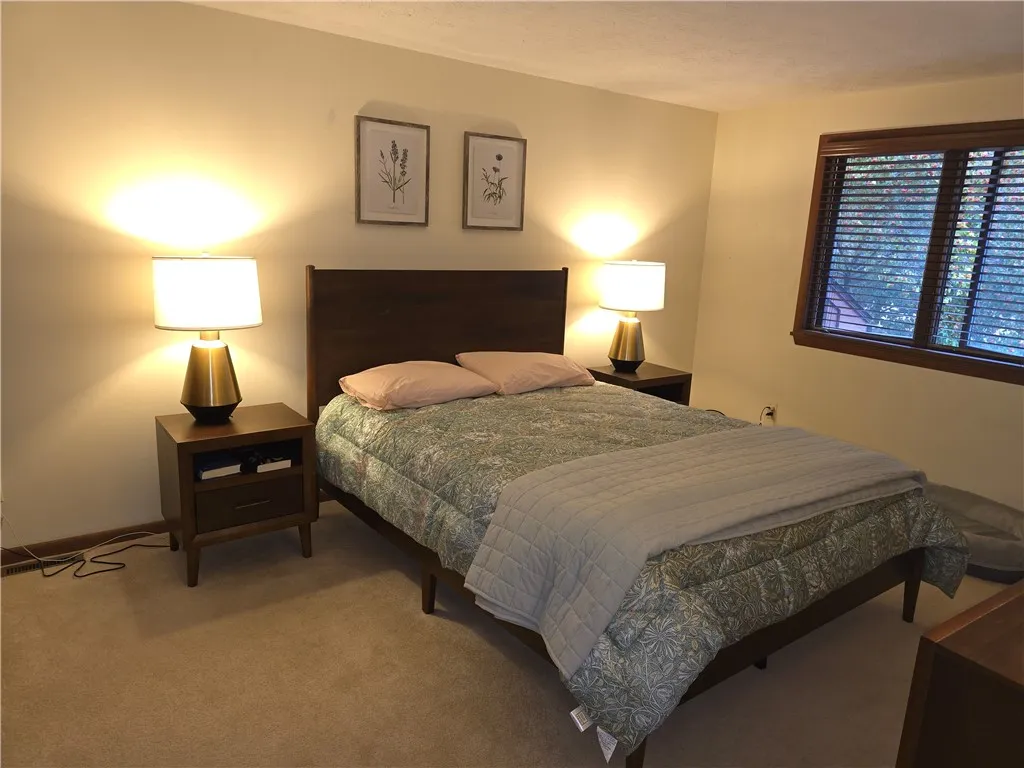 26 Treetop Drive, Perinton, New York 14450, Perinton, New York 14450, 2 Bedrooms Bedrooms, 5 Rooms Rooms,1 BathroomBathrooms,Residential Lease,For Rent,26 Treetop Drive, Perinton, New York 14450,0,R1641927