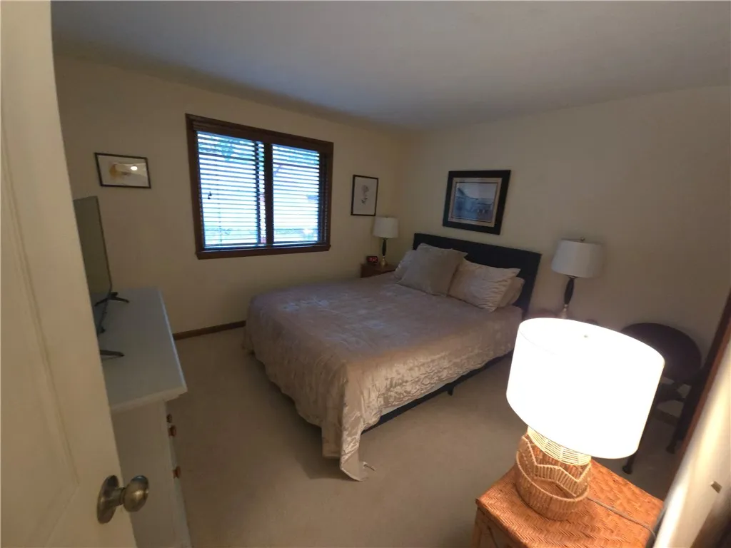 26 Treetop Drive, Perinton, New York 14450, Perinton, New York 14450, 2 Bedrooms Bedrooms, 5 Rooms Rooms,1 BathroomBathrooms,Residential Lease,For Rent,26 Treetop Drive, Perinton, New York 14450,0,R1641927