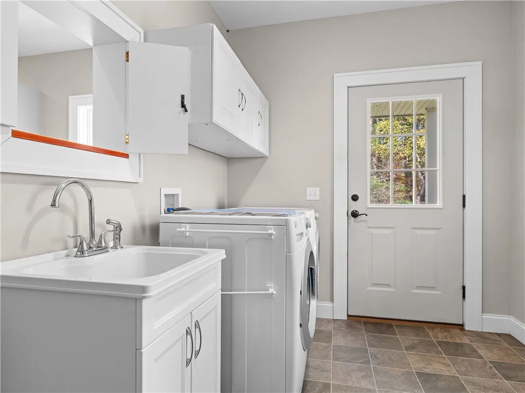 207 Lower Reservoir Road, Oneonta, New York 13820, Oneonta, New York 13820, 3 Bedrooms Bedrooms, 13 Rooms Rooms,2 BathroomsBathrooms,Residential,For Sale,207 Lower Reservoir Road, Oneonta, New York 13820,0,R1643357