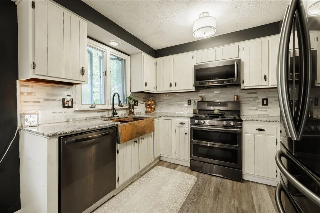 215 Straub Road, Greece, New York 14626, Greece, New York 14626, 4 Bedrooms Bedrooms, 8 Rooms Rooms,1 BathroomBathrooms,Residential,For Sale,215 Straub Road, Greece, New York 14626,0,R1642912