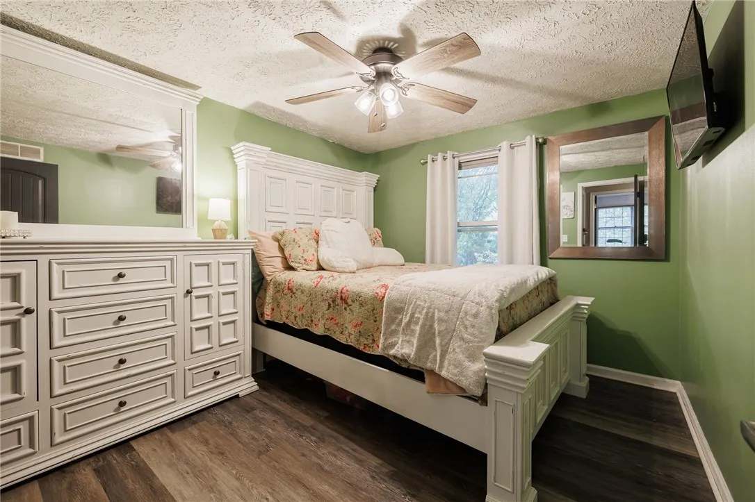 215 Straub Road, Greece, New York 14626, Greece, New York 14626, 4 Bedrooms Bedrooms, 8 Rooms Rooms,1 BathroomBathrooms,Residential,For Sale,215 Straub Road, Greece, New York 14626,0,R1642912