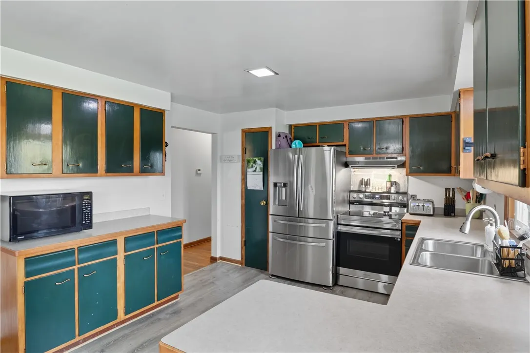 5281 Lima Road, Geneseo, New York 14454, Geneseo, New York 14454, 4 Bedrooms Bedrooms, 6 Rooms Rooms,2 BathroomsBathrooms,Residential,For Sale,5281 Lima Road, Geneseo, New York 14454,0,R1642659