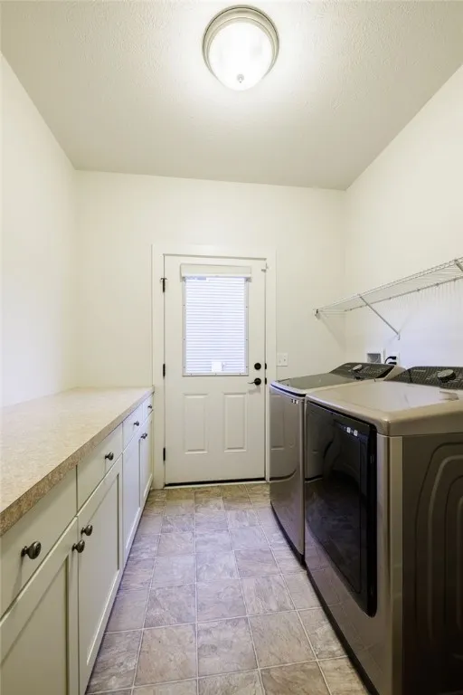 3950 Rileys Run, Canandaigua Town, New York 14424, Canandaigua Town, New York 14424, 4 Bedrooms Bedrooms, 7 Rooms Rooms,3 BathroomsBathrooms,Residential,For Sale,3950 Rileys Run, Canandaigua Town, New York 14424,0,R1643216