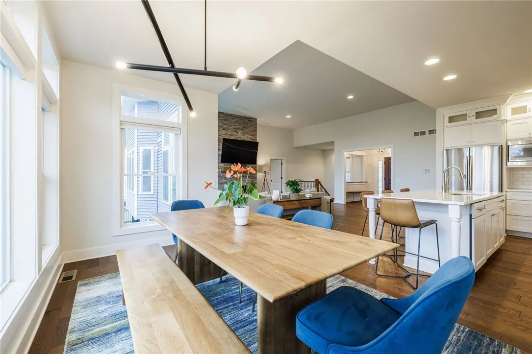 3950 Rileys Run, Canandaigua Town, New York 14424, Canandaigua Town, New York 14424, 4 Bedrooms Bedrooms, 7 Rooms Rooms,3 BathroomsBathrooms,Residential,For Sale,3950 Rileys Run, Canandaigua Town, New York 14424,0,R1643216