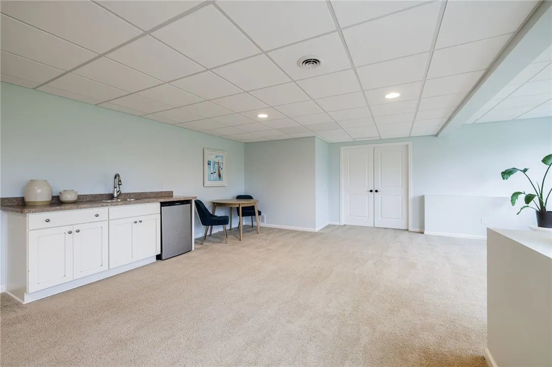 3950 Rileys Run, Canandaigua Town, New York 14424, Canandaigua Town, New York 14424, 4 Bedrooms Bedrooms, 7 Rooms Rooms,3 BathroomsBathrooms,Residential,For Sale,3950 Rileys Run, Canandaigua Town, New York 14424,0,R1643216