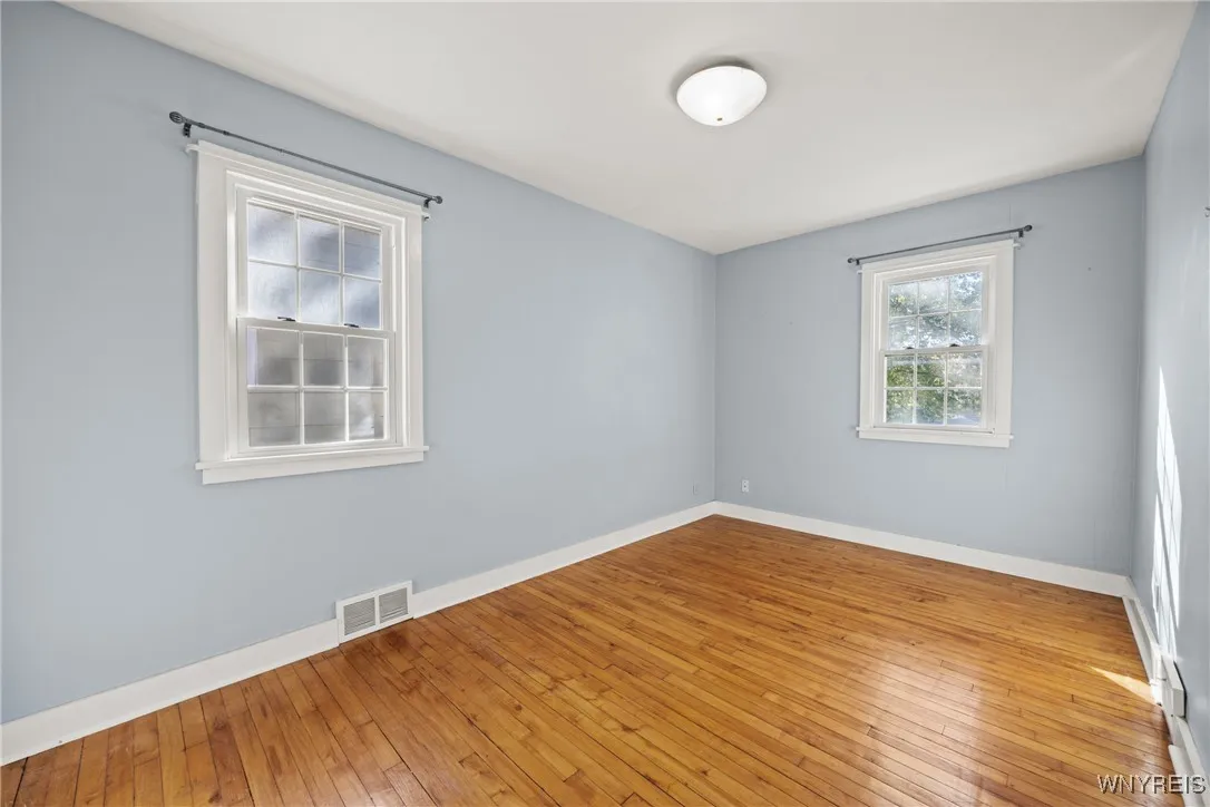 412 Hamilton Boulevard, Tonawanda, New York 14217, Tonawanda, New York 14217, 3 Bedrooms Bedrooms, 6 Rooms Rooms,1 BathroomBathrooms,Residential,For Sale,412 Hamilton Boulevard, Tonawanda, New York 14217,0,B1643148