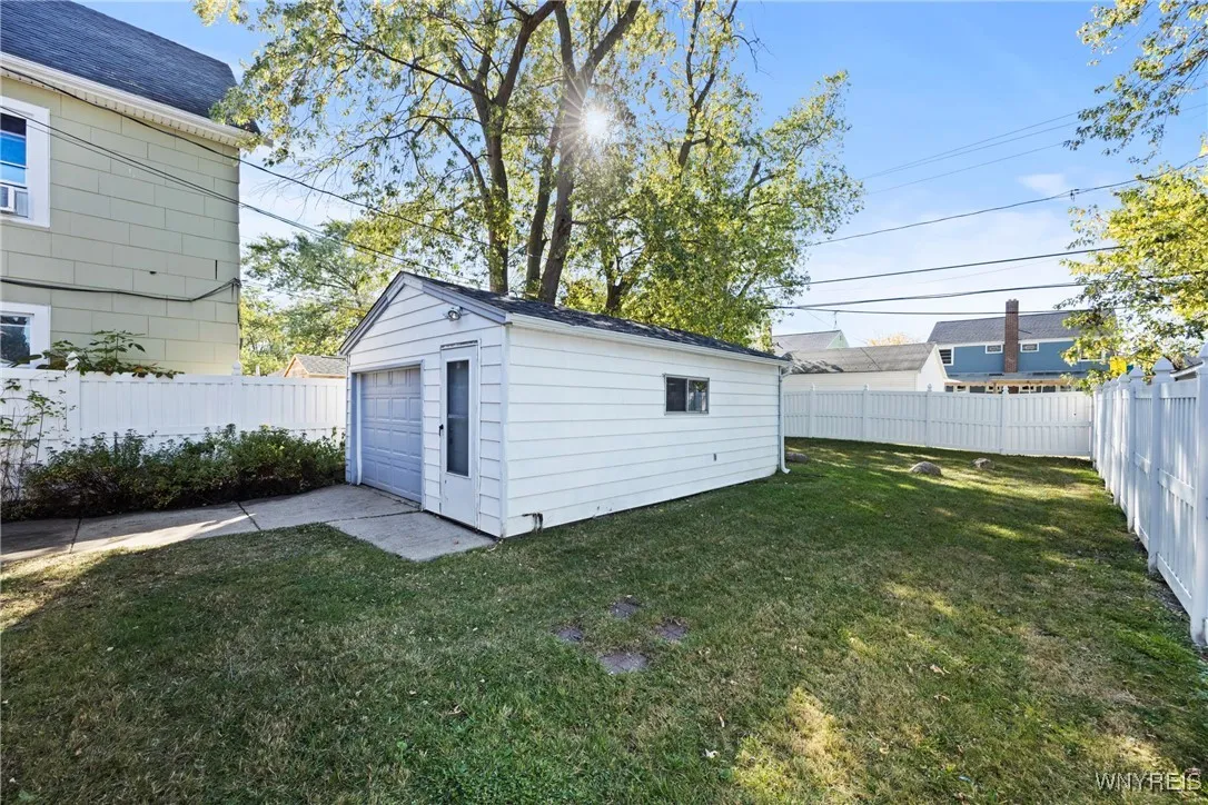 412 Hamilton Boulevard, Tonawanda, New York 14217, Tonawanda, New York 14217, 3 Bedrooms Bedrooms, 6 Rooms Rooms,1 BathroomBathrooms,Residential,For Sale,412 Hamilton Boulevard, Tonawanda, New York 14217,0,B1643148
