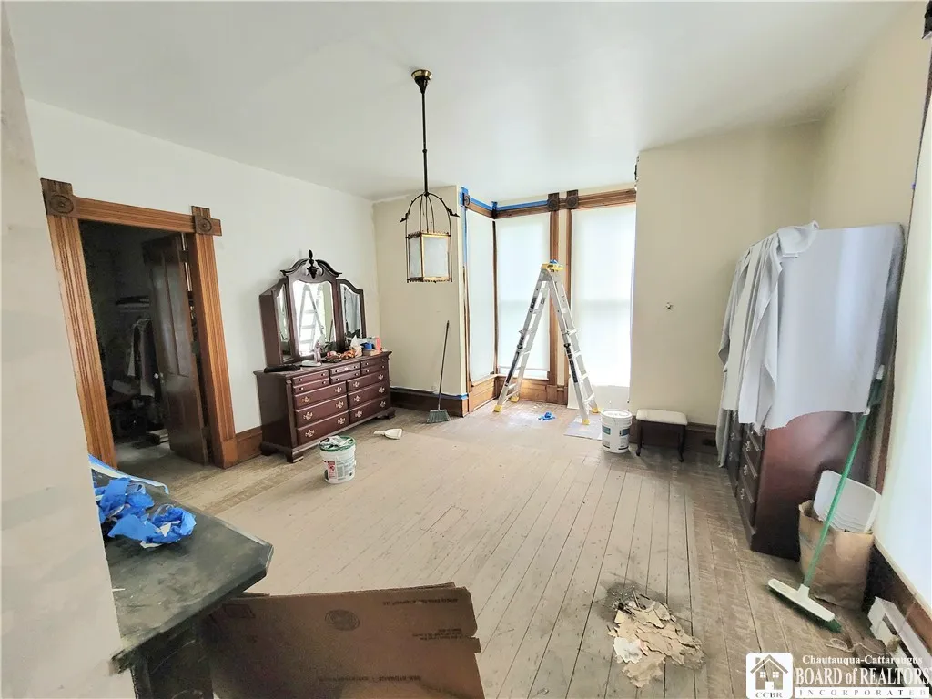 52 Lakeview Avenue, Jamestown, New York 14701, Jamestown, New York 14701, 5 Bedrooms Bedrooms, 12 Rooms Rooms,1 BathroomBathrooms,Residential,For Sale,52 Lakeview Avenue, Jamestown, New York 14701,0,R1643249