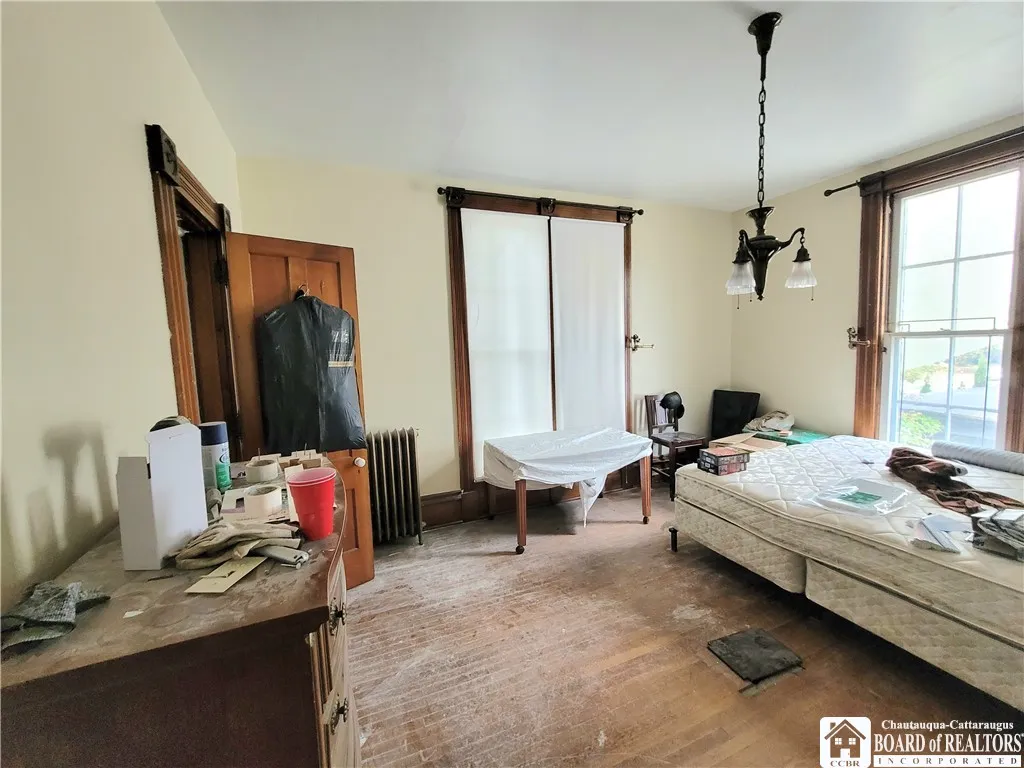 52 Lakeview Avenue, Jamestown, New York 14701, Jamestown, New York 14701, 5 Bedrooms Bedrooms, 12 Rooms Rooms,1 BathroomBathrooms,Residential,For Sale,52 Lakeview Avenue, Jamestown, New York 14701,0,R1643249