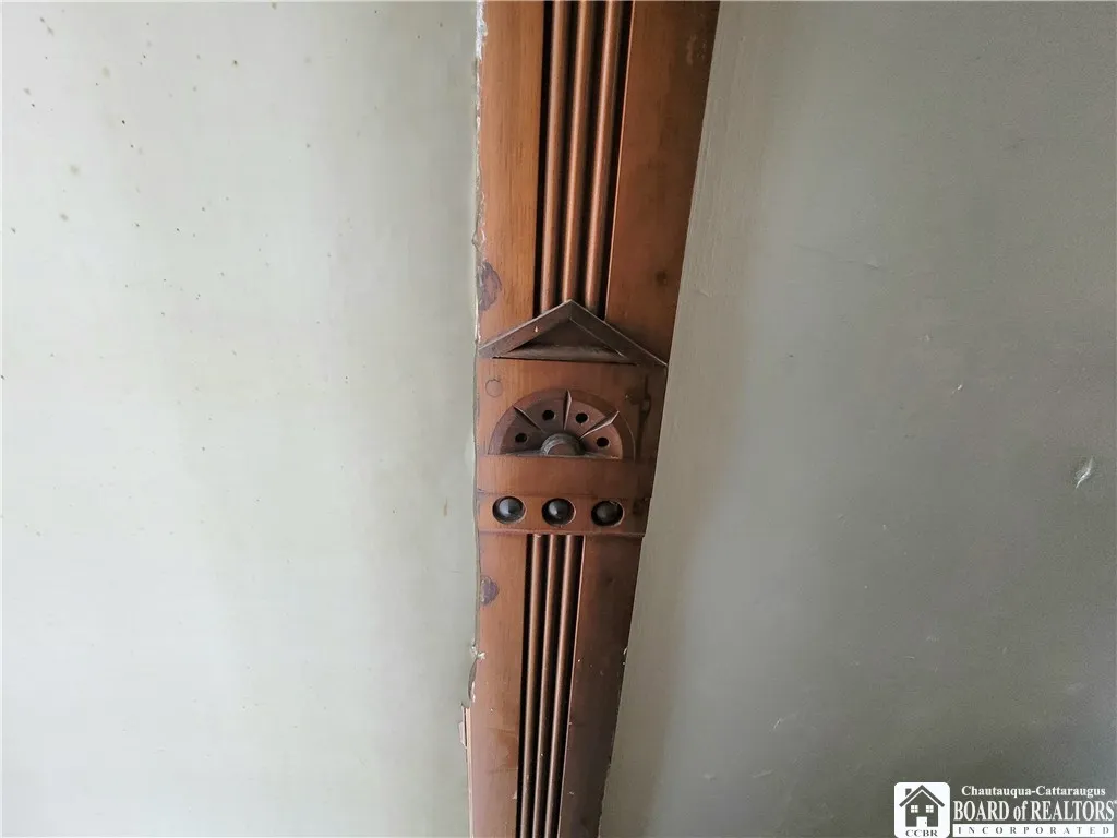52 Lakeview Avenue, Jamestown, New York 14701, Jamestown, New York 14701, 5 Bedrooms Bedrooms, 12 Rooms Rooms,1 BathroomBathrooms,Residential,For Sale,52 Lakeview Avenue, Jamestown, New York 14701,0,R1643249