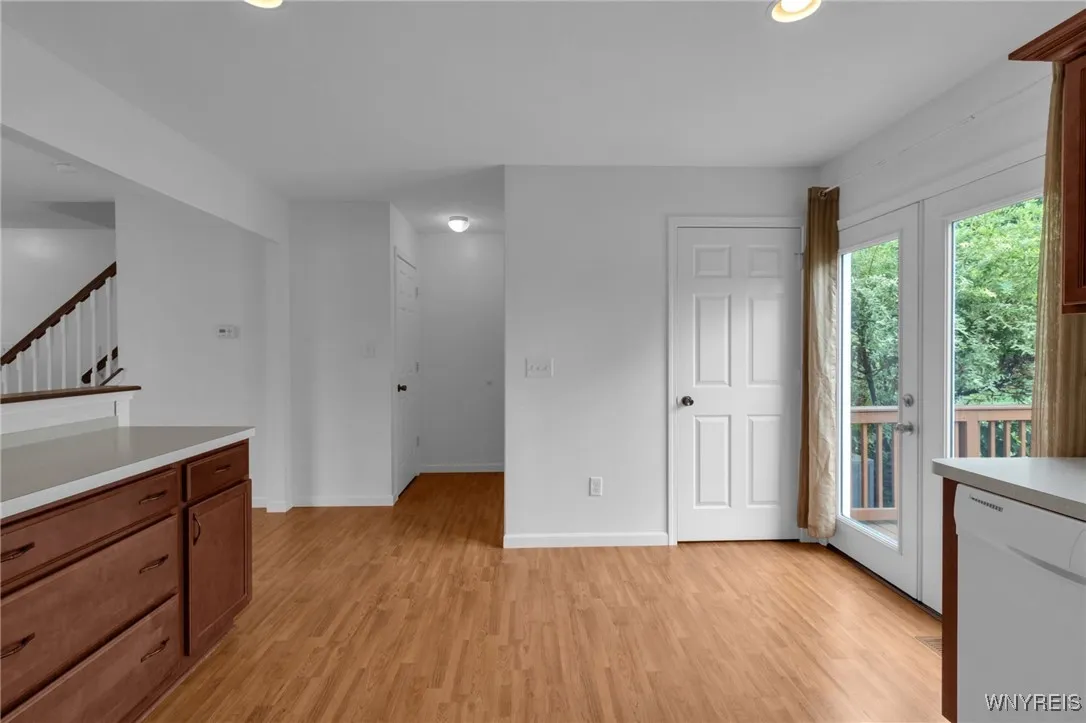 940 Reserve Road, West Seneca, New York 14224, West Seneca, New York 14224, 3 Bedrooms Bedrooms, 5 Rooms Rooms,1 BathroomBathrooms,Residential Lease,For Rent,940 Reserve Road, West Seneca, New York 14224,0,B1640682