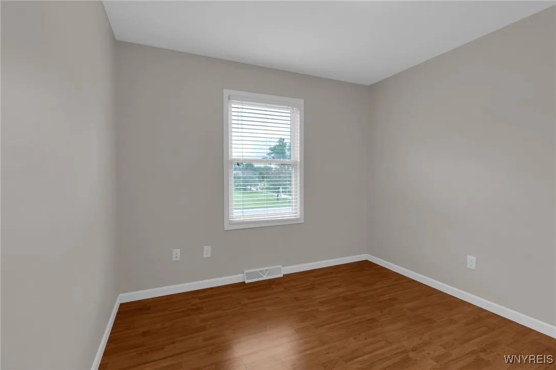 940 Reserve Road, West Seneca, New York 14224, West Seneca, New York 14224, 3 Bedrooms Bedrooms, 5 Rooms Rooms,1 BathroomBathrooms,Residential Lease,For Rent,940 Reserve Road, West Seneca, New York 14224,0,B1640682