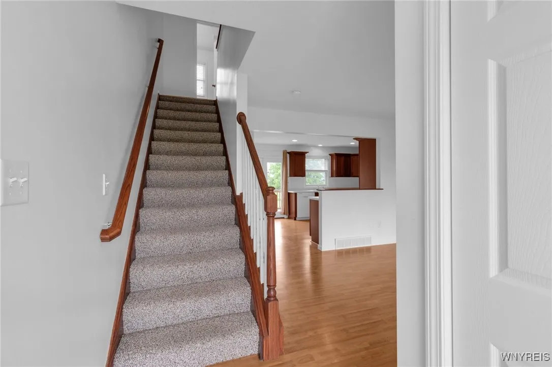 940 Reserve Road, West Seneca, New York 14224, West Seneca, New York 14224, 3 Bedrooms Bedrooms, 5 Rooms Rooms,1 BathroomBathrooms,Residential Lease,For Rent,940 Reserve Road, West Seneca, New York 14224,0,B1640682