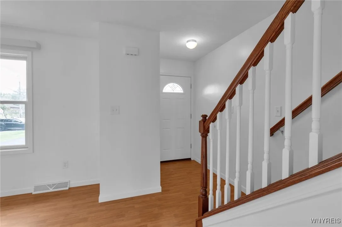 940 Reserve Road, West Seneca, New York 14224, West Seneca, New York 14224, 3 Bedrooms Bedrooms, 5 Rooms Rooms,1 BathroomBathrooms,Residential Lease,For Rent,940 Reserve Road, West Seneca, New York 14224,0,B1640682