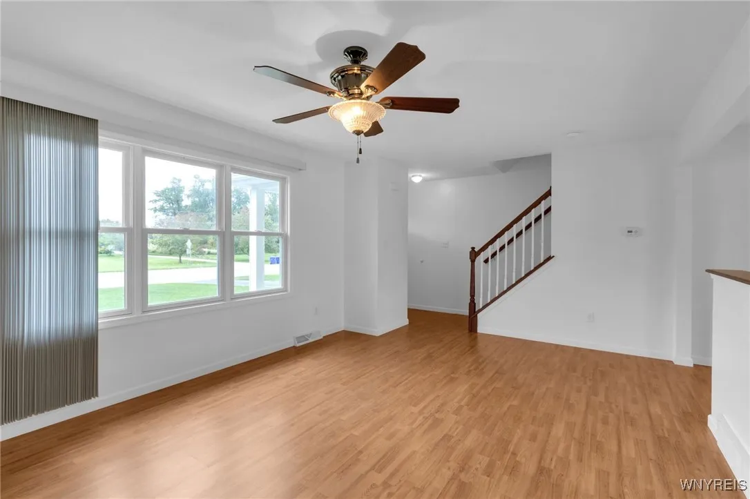 940 Reserve Road, West Seneca, New York 14224, West Seneca, New York 14224, 3 Bedrooms Bedrooms, 5 Rooms Rooms,1 BathroomBathrooms,Residential Lease,For Rent,940 Reserve Road, West Seneca, New York 14224,0,B1640682