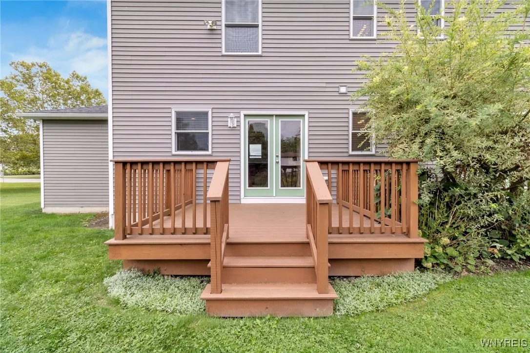 940 Reserve Road, West Seneca, New York 14224, West Seneca, New York 14224, 3 Bedrooms Bedrooms, 5 Rooms Rooms,1 BathroomBathrooms,Residential Lease,For Rent,940 Reserve Road, West Seneca, New York 14224,0,B1640682
