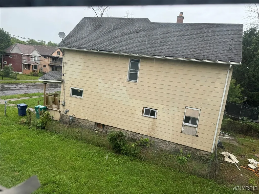 1867 Pierce Avenue, Niagara Falls, New York 14301, Niagara Falls, New York 14301, 7 Bedrooms Bedrooms, 10 Rooms Rooms,2 BathroomsBathrooms,Residential,For Sale,1867 Pierce Avenue, Niagara Falls, New York 14301,0,B1638667