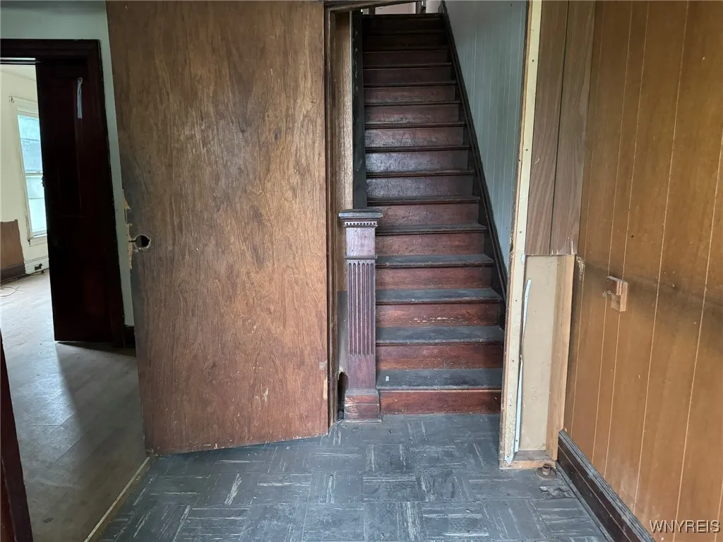 1867 Pierce Avenue, Niagara Falls, New York 14301, Niagara Falls, New York 14301, 7 Bedrooms Bedrooms, 10 Rooms Rooms,2 BathroomsBathrooms,Residential,For Sale,1867 Pierce Avenue, Niagara Falls, New York 14301,0,B1638667
