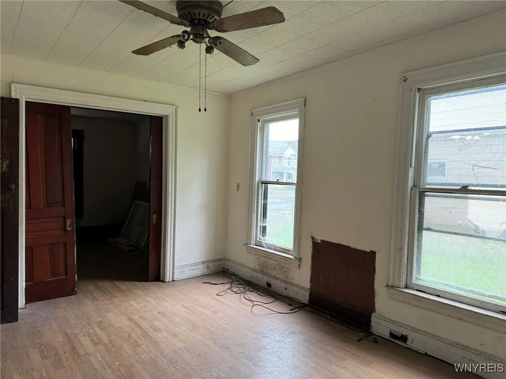 1867 Pierce Avenue, Niagara Falls, New York 14301, Niagara Falls, New York 14301, 7 Bedrooms Bedrooms, 10 Rooms Rooms,2 BathroomsBathrooms,Residential,For Sale,1867 Pierce Avenue, Niagara Falls, New York 14301,0,B1638667