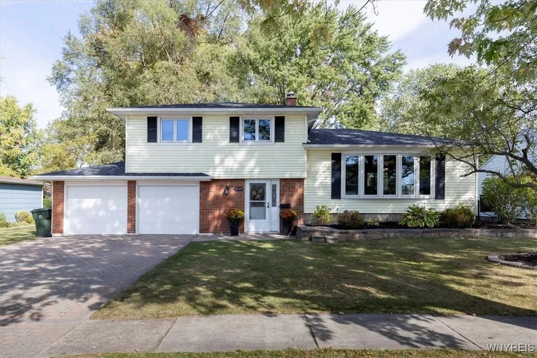 1509 Jamaica, North Tonawanda, New York 14120, North Tonawanda, New York 14120, 3 Bedrooms Bedrooms, 8 Rooms Rooms,1 BathroomBathrooms,Residential,For Sale,1509 Jamaica, North Tonawanda, New York 14120,0,B1642235