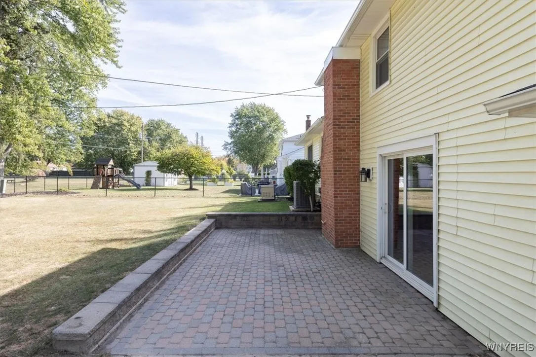 1509 Jamaica, North Tonawanda, New York 14120, North Tonawanda, New York 14120, 3 Bedrooms Bedrooms, 8 Rooms Rooms,1 BathroomBathrooms,Residential,For Sale,1509 Jamaica, North Tonawanda, New York 14120,0,B1642235