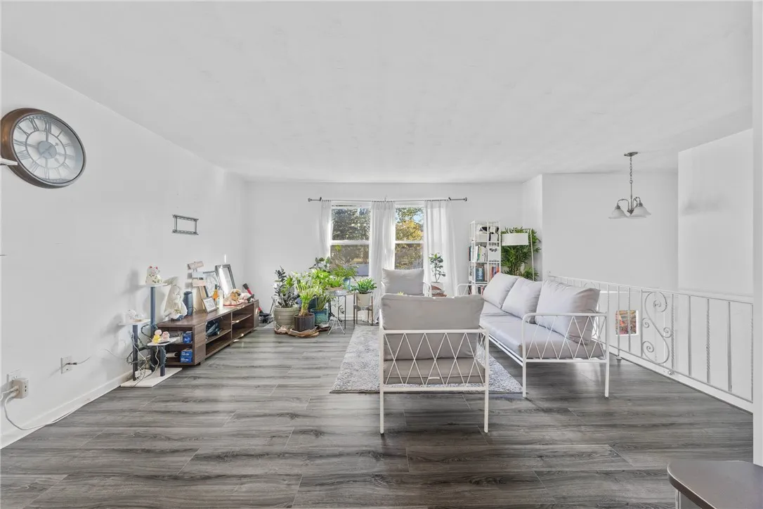43 Gemini Circle, Gates, New York 14606, Gates, New York 14606, 3 Bedrooms Bedrooms, 9 Rooms Rooms,2 BathroomsBathrooms,Residential,For Sale,43 Gemini Circle, Gates, New York 14606,0,R1642785