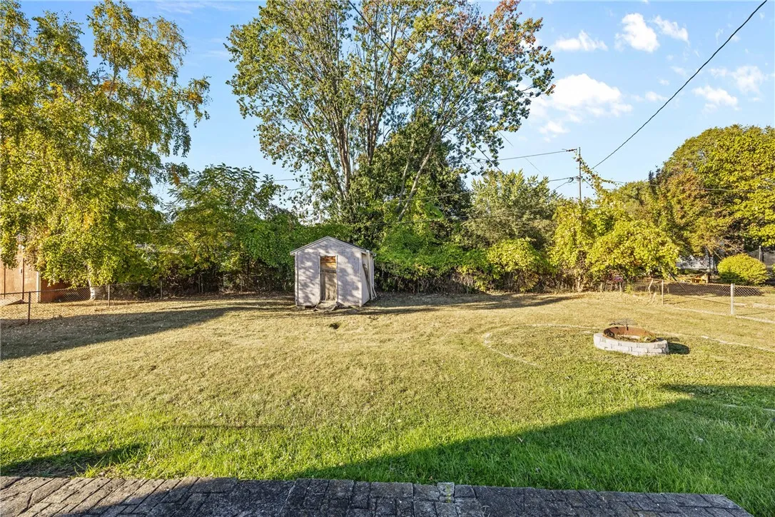 43 Gemini Circle, Gates, New York 14606, Gates, New York 14606, 3 Bedrooms Bedrooms, 9 Rooms Rooms,2 BathroomsBathrooms,Residential,For Sale,43 Gemini Circle, Gates, New York 14606,0,R1642785