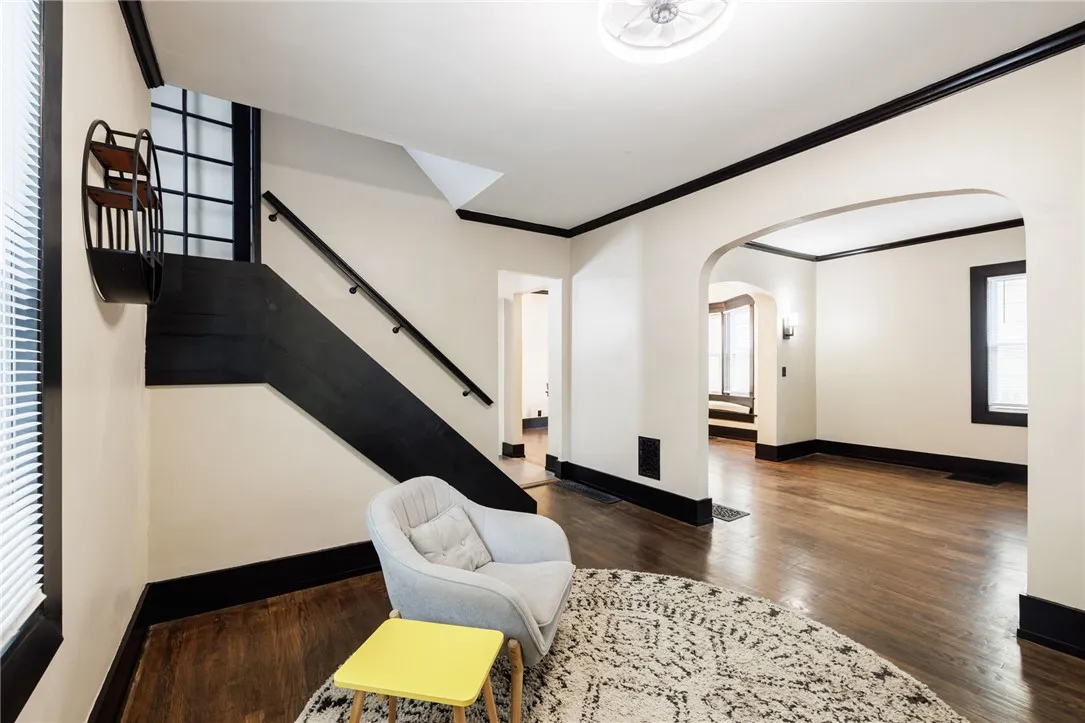 215 Lincoln Avenue, Rochester, New York 14611, Rochester, New York 14611, 4 Bedrooms Bedrooms, 9 Rooms Rooms,3 BathroomsBathrooms,Residential,For Sale,215 Lincoln Avenue, Rochester, New York 14611,0,R1642830