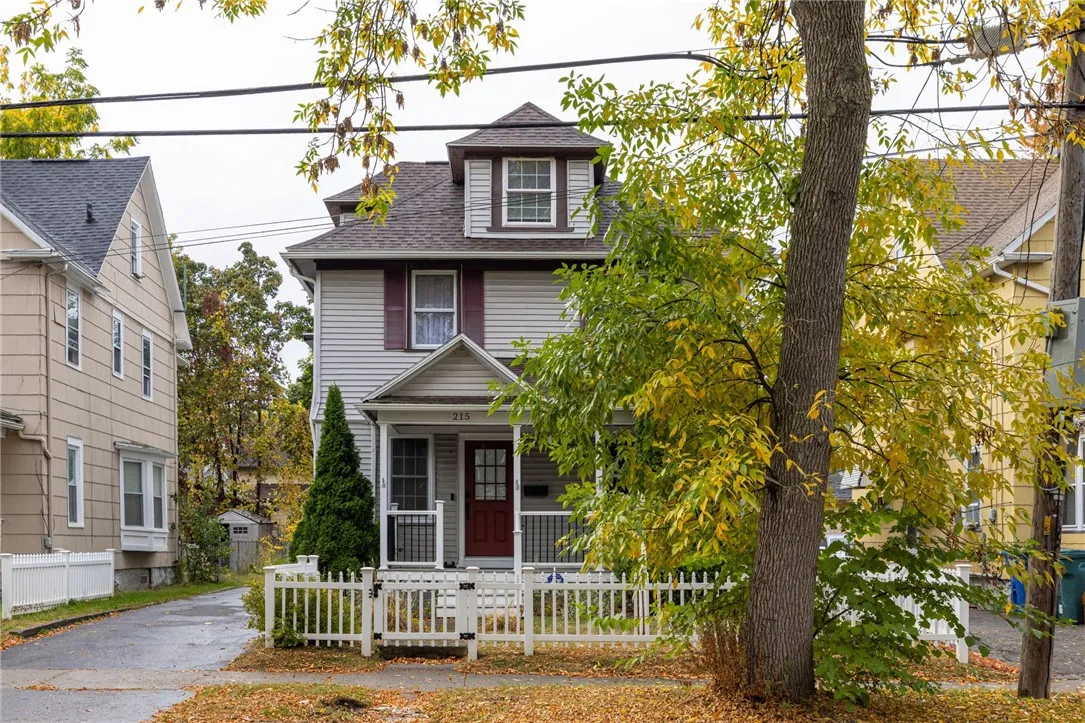 215 Lincoln Avenue, Rochester, New York 14611, Rochester, New York 14611, 4 Bedrooms Bedrooms, 9 Rooms Rooms,3 BathroomsBathrooms,Residential,For Sale,215 Lincoln Avenue, Rochester, New York 14611,0,R1642830