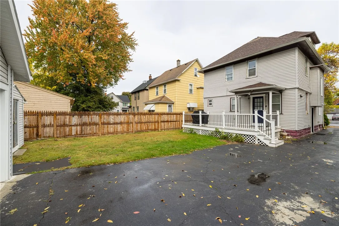 215 Lincoln Avenue, Rochester, New York 14611, Rochester, New York 14611, 4 Bedrooms Bedrooms, 9 Rooms Rooms,3 BathroomsBathrooms,Residential,For Sale,215 Lincoln Avenue, Rochester, New York 14611,0,R1642830