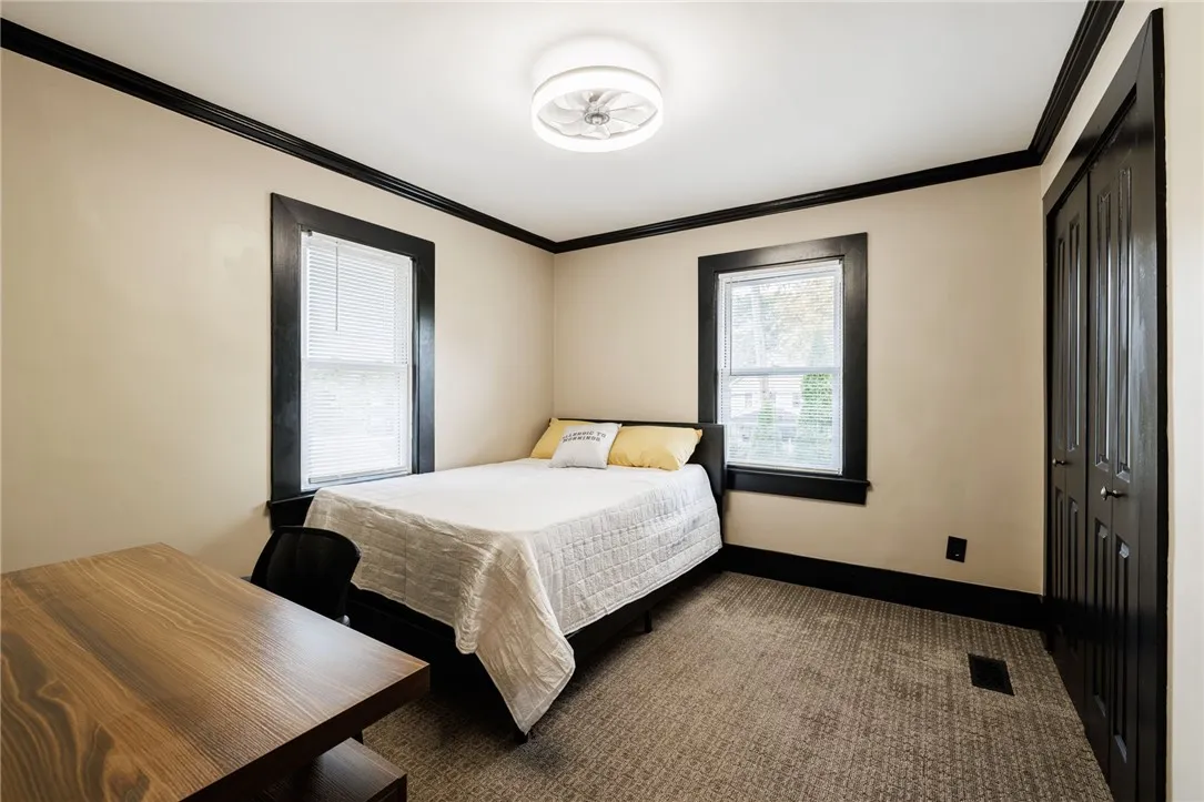 215 Lincoln Avenue, Rochester, New York 14611, Rochester, New York 14611, 4 Bedrooms Bedrooms, 9 Rooms Rooms,3 BathroomsBathrooms,Residential,For Sale,215 Lincoln Avenue, Rochester, New York 14611,0,R1642830