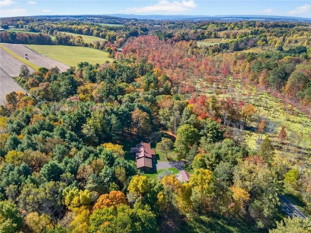297 Creek Rd, Lansing, New York 13092, Lansing, New York 13092, 2 Bedrooms Bedrooms, 5 Rooms Rooms,1 BathroomBathrooms,Residential,For Sale,297 Creek Rd, Lansing, New York 13092,0,R1643332