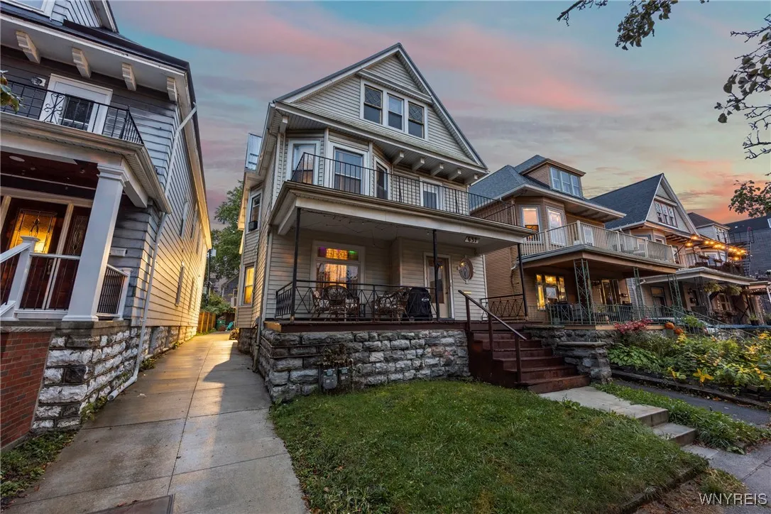 637 West Delavan Avenue S, Buffalo, New York 14222, Buffalo, New York 14222, 6 Bedrooms Bedrooms, ,2 BathroomsBathrooms,Residential,For Sale,637 West Delavan Avenue S, Buffalo, New York 14222,0,B1641227