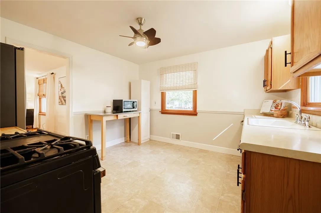 171 Burley Road, Rochester, New York 14612, Rochester, New York 14612, 3 Bedrooms Bedrooms, 7 Rooms Rooms,2 BathroomsBathrooms,Residential,Closed,171 Burley Road, Rochester, New York 14612,0,R1643147
