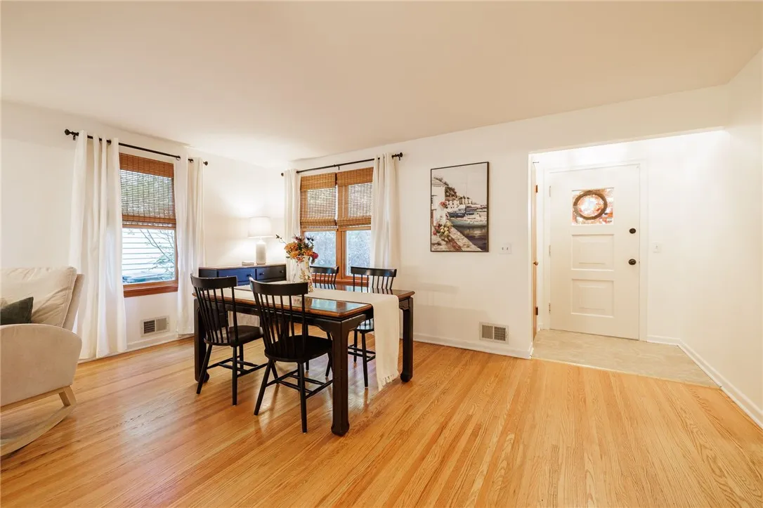 171 Burley Road, Rochester, New York 14612, Rochester, New York 14612, 3 Bedrooms Bedrooms, 7 Rooms Rooms,2 BathroomsBathrooms,Residential,Closed,171 Burley Road, Rochester, New York 14612,0,R1643147