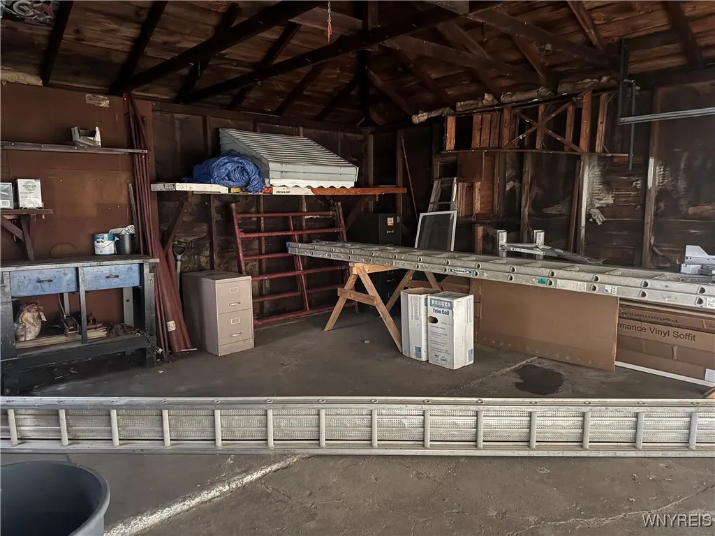 2.5 Car detached garage