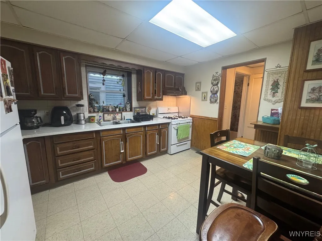 Lower Kitchen