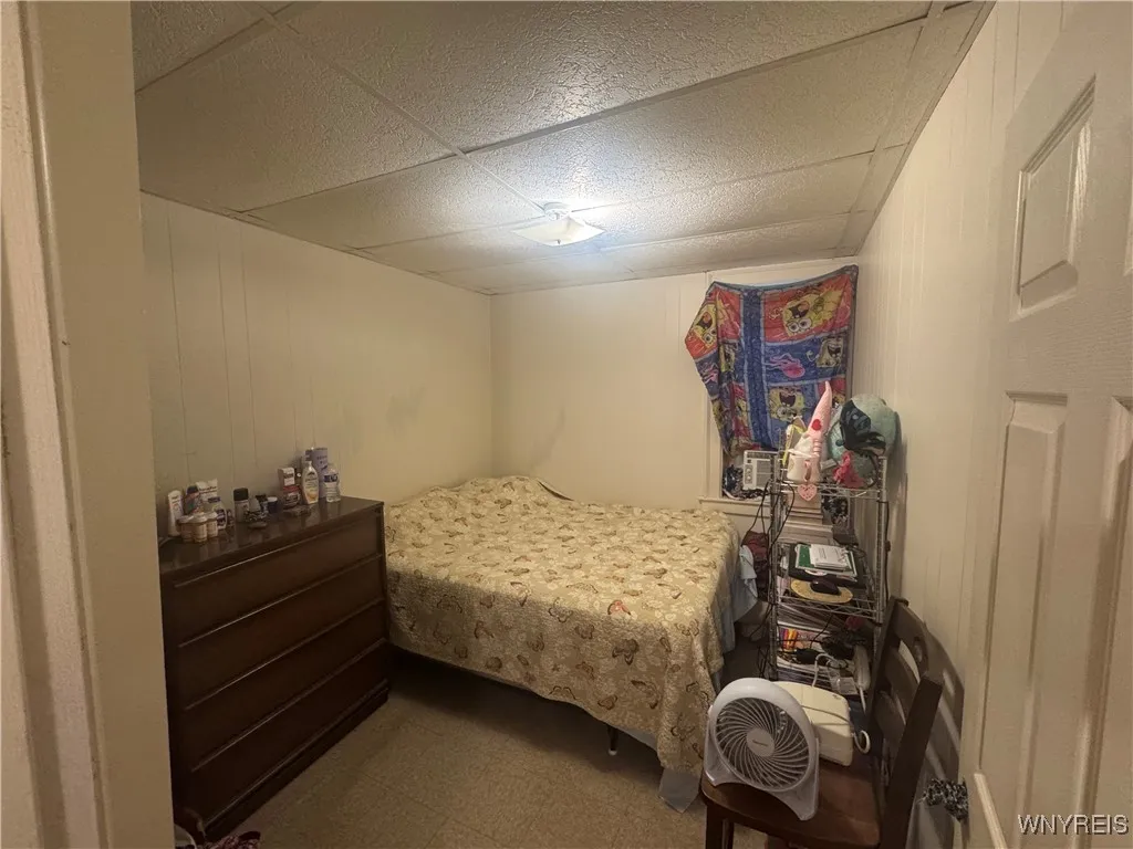 Lower bedroom #2
